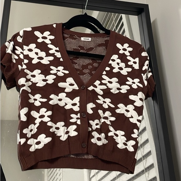 Garage Brown Flower Short Sleeve Top Size Small - Picture 1 of 4